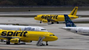 JetBlue winds down American Airlines alliance for Spirit deal