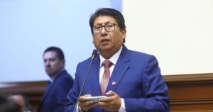 Jaime Quito, Alex Flores y Alfredo Pariona renuncian a Perú Libre: terremoto por la lista para postular a la Mesa Directiva
