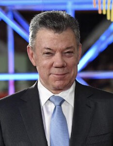 Juan Manuel Santos celebra victoria