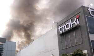 Lacava ordena investigación sobre incendio de tienda por departamentos en Valencia