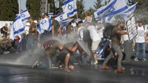 Las protestas masivas continúan en Israel a las puertas de la aprobación de la reforma judicial