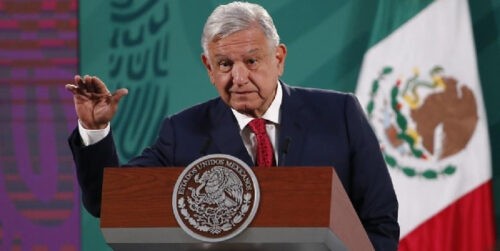 López Obrador asegura que flujo migratorio va en descenso