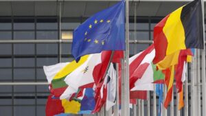 MUJERES EN LA UE | Diplomáticas europeas crean una red para impulsar la presencia de embajadoras en el mundo