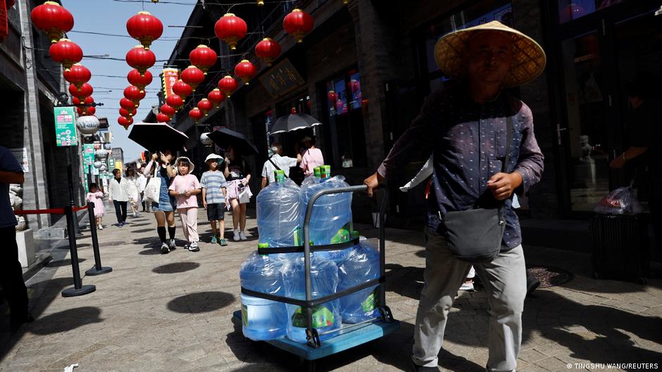Pekín emite alerta más alta por temperaturas que superan los 40 grados
