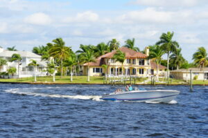 Recorrido turístico por Cape Coral, Florida, con opciones de alojamiento