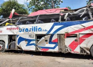 Restos de migrantes de vuelco en Bucaramanga son repatriados