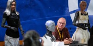 Robots operados por inteligencia artificial (IA) afirmaron en conferencia de la ONU que un día podrían dirigir el mundo mejor que los humanos