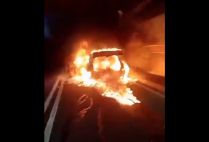 Se quemó camioneta en Boquerón I