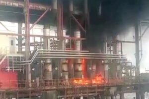 Se registra un incendio en el Complejo Lama de Pdvsa en la Costa Oriental del Lago (+Video)