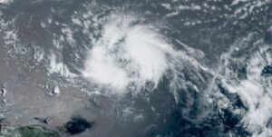 Tormenta subtropical "Don" se debilita en medio del Atlántico