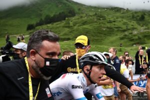 Tour de Francia: Joseba, el masajista vizcano que guarda los secretos de Pogacar: "Si quiere hablar, hablamos. Pero nunca de ciclismo"