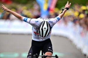 Tour de Francia: Pogacar resucita en Cauterets y pone el Tour patas arriba