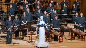 Un robot sordo debutó como director de orquesta y fue un éxito total