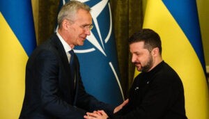 Presidente de Ucrania y director general de la Alianza Atlántica.