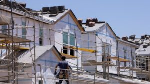 gasto en construcción supera expectativas en mayo por vivienda