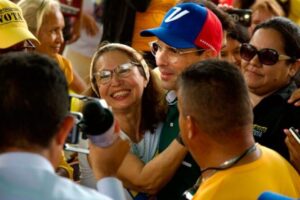 Agreden a equipo de Henrique Capriles en Apure