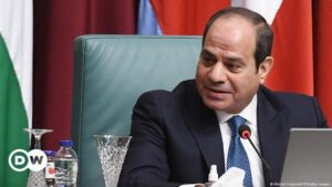Al Sisi indulta a figura de la revolución egipcia – DW – 19/08/2023