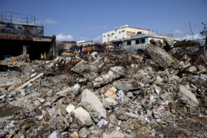 Aumentan a 27 los muertos por explosión e incendio en ciudad cercana a la capital dominicana