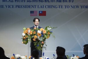 China realiza maniobras militares alrededor de Taiwn como "advertencia" tras el viaje del su vicepresidente a EEUU