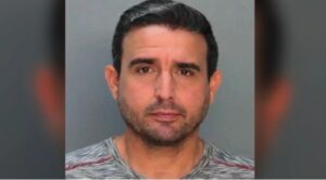 Condenan a exasesor del alcalde de Miami