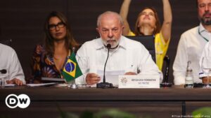 Congreso de Brasil aprueba flexibilizar gasto público – DW – 23/08/2023