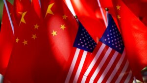 DeSantis y rivales republicanos plantean revocar trato preferencial económico a China