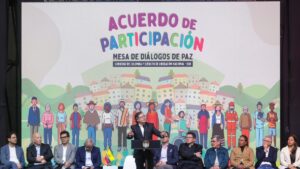 Tras 30 años de intentos "fallidos", Colombia y el ELN inician un alto el fuego con miras a la paz