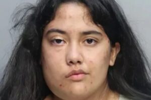 Detenida mujer que intentó contratar a un sicario y pagarle $3,000 para matar a su hijo de tres años