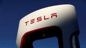 EEUU abre investigación sobre accidente fatal de un Tesla en Virginia