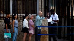 EEUU reabrirá oficina para ampliar servicios consulares en Cuba