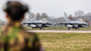 EE.UU. asegura a Dinamarca y a Países Bajos que apoyará el envío de cazas F-16 a Ucrania