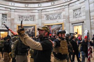 EEUU: condenan a 17 años de cárcel a líder ultraderechista por asalto al Capitolio