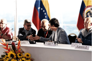 ELN negó plan para asesinar a fiscal colombiano Francisco Barbosa