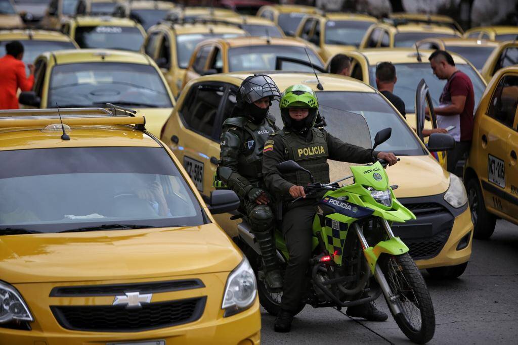 EN VIVO paro de taxistas en Colombia: así comienzan las movilizaciones y bloqueos - Colombia