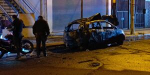 Ecuador: Reportan explosiones y vehículos incendiados en zona comercial del centro de Quito - AlbertoNews