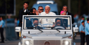 El Papa visita el santuario de Fátima