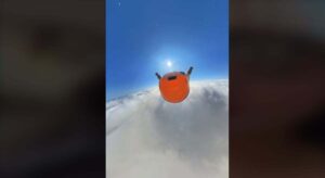 El espectacular vídeo de un paracaidista español que muestra cómo son las nubes por dentro