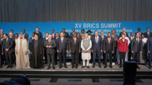 El orden mundial debe ser cosa de todos, editorial sobre la cumbre de los BRICS