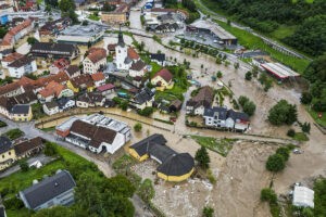 Eslovenia pide formalmente ayuda a la UE y a la OTAN para paliar los catastrficos daos de las inundaciones