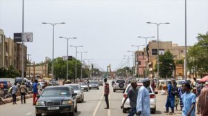 Francia evacua a sus ciudadanos de Níger tras la advertencia de Burkina y Mali