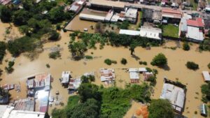 Fuertes lluvias dejan 2.000 familias damnificadas en el estado Bolívar