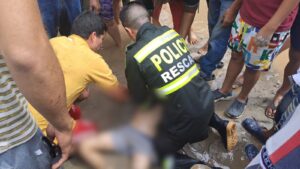 Gemelos arrastrados por río de Oro fueron rescatados en Bucaramanga - Santander - Colombia