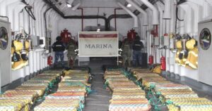 Golpe al narco: Marina aseguró miles de kilogramos de cocaína en costas de Michoacán