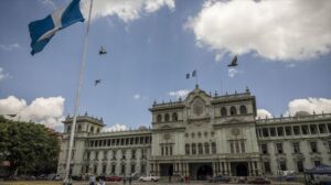 Guatemala decide hoy si apuesta por un giro progresista