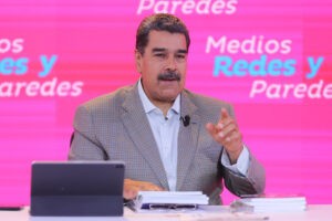 "Hay un poderoso equipo al frente de Pdvsa", alardeó Maduro tras mover fichas en su gabinete