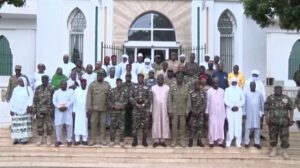 La CEDEAO se aleja de la opción militar y enviará a Níger a un equipo de mediadores