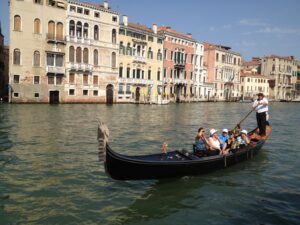 La gente de Venecia (Itañia) implora que no vayan más turistas - Entretenimiento - Cultura
