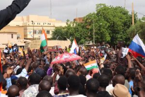 La junta golpista de Níger cierra el espacio aéreo tras denunciar indicios de una intervención regional inminente