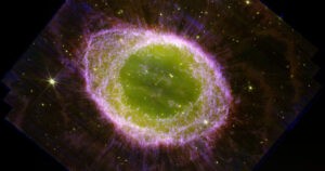 La nebulosa del Anillo como nunca antes la habíamos visto (gracias al Webb)