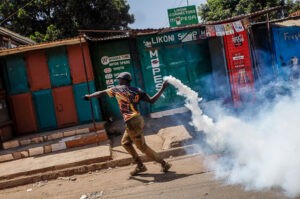 Las protestas por el coste de la vida en Kenia se saldan con represión policial